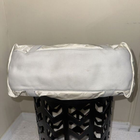 Authentic Burberry Nova Check Cream Nylon Silver Leather Handbag ShoulderSatchel - Picture 12 of 16